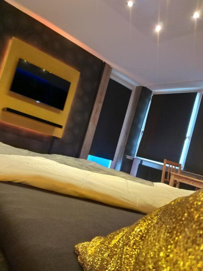 Modern Hoteliving Gießen Exteriör bild