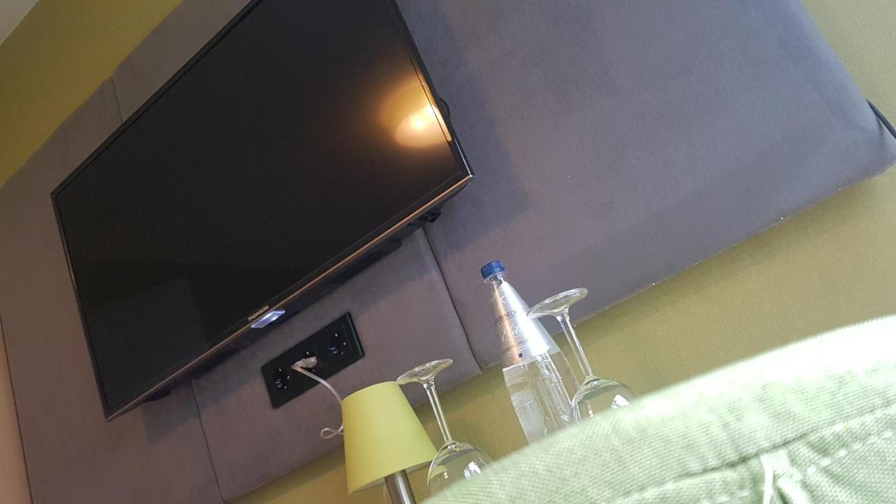 Modern Hoteliving Gießen Exteriör bild